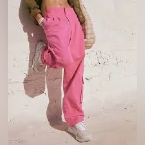 NWOT! Free People ‘Mesmerize Me’ afterglow color. Sizes: XS,S,M,L cargo pant - Picture 3 of 13